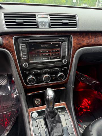 2013 Volkswagen Passat 2.0L TDI SEL Premium