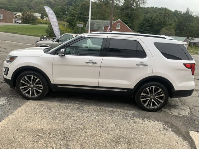 2017 Ford Explorer Platinum - Photo 13