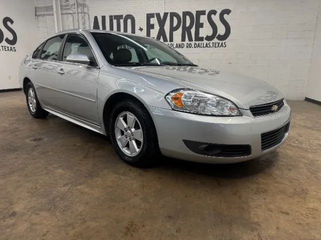 2010 Chevrolet Impala LT's photo