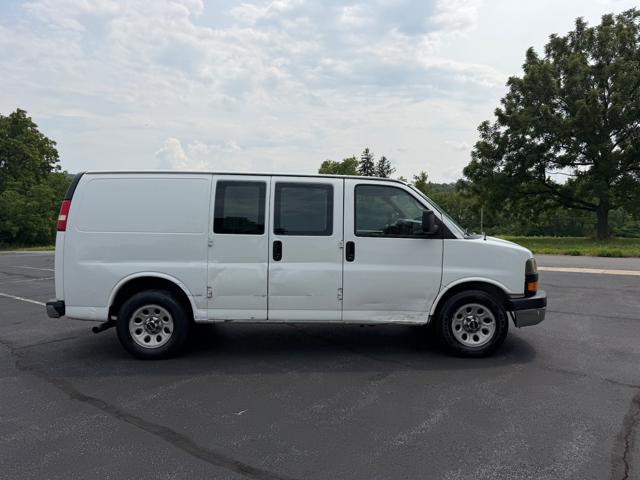 2011 GMC Savana