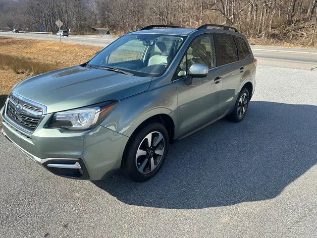 2017 Subaru Forester Limited's photo