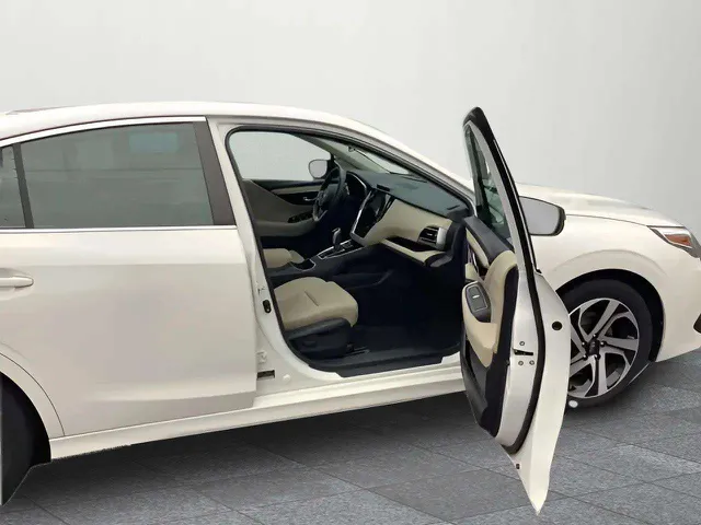 2020 Subaru Legacy Limited - Photo 9