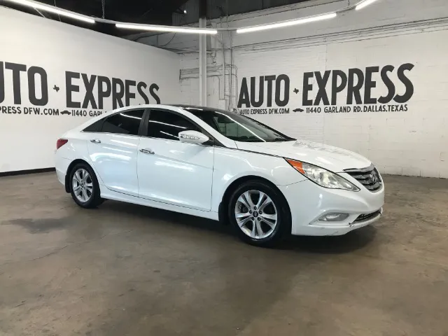 2012 Hyundai Sonata Limited I4 A/T's photo