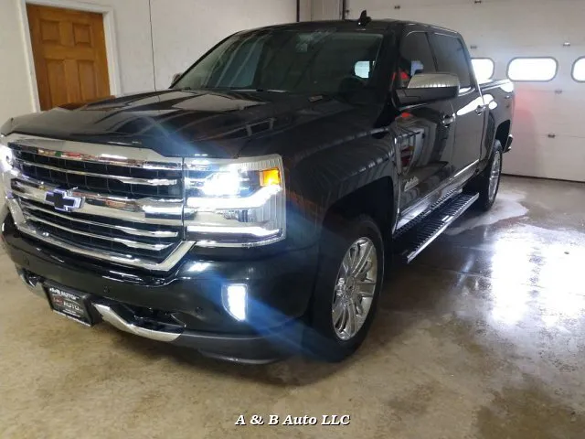 2017 Chevrolet Silverado 1500 High Country's photo