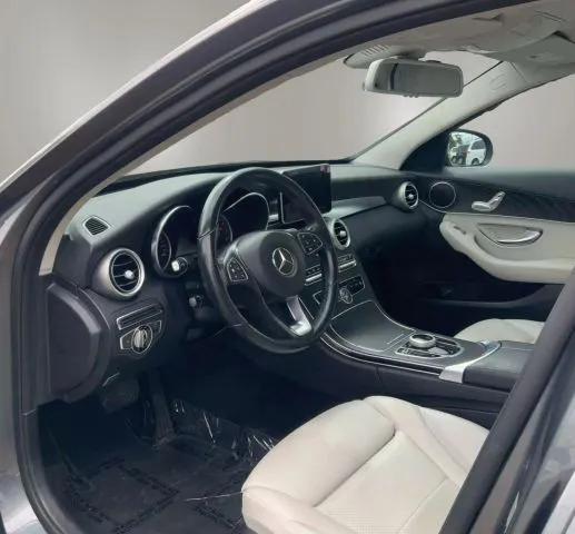 2017 Mercedes-Benz C-Class C300 - Photo 10