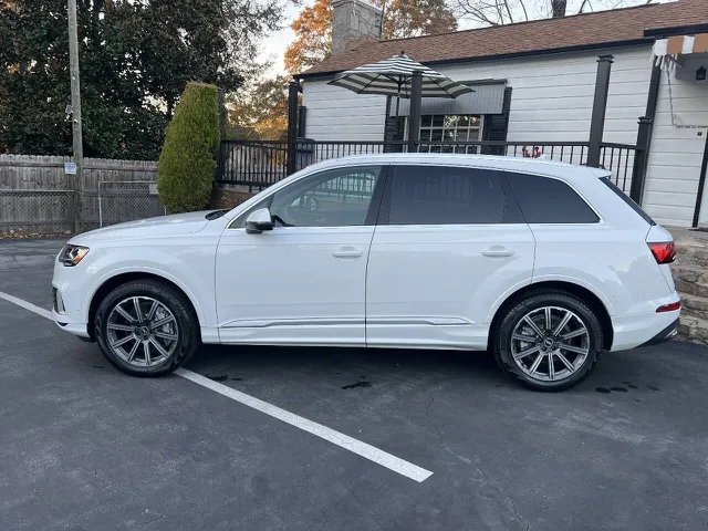 2022 Audi Q7 Premium Plus 45 photo 2
