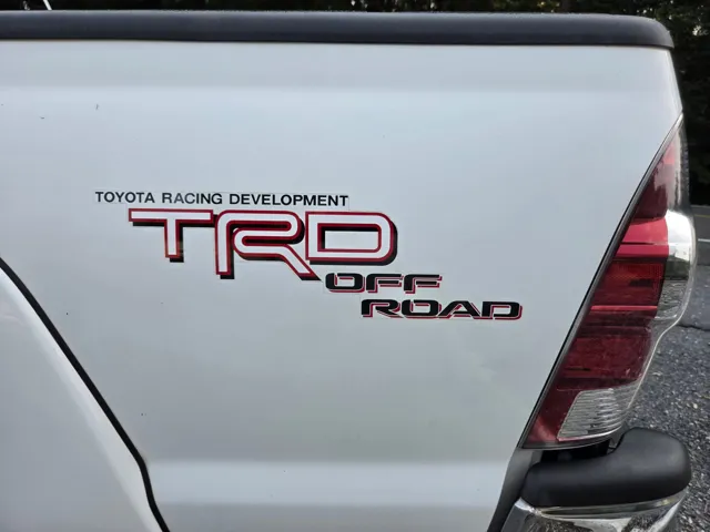 2011 Toyota Tacoma Base - Photo 17