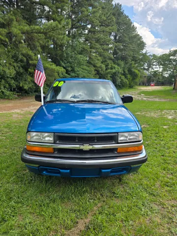 2000 Chevrolet S-10 LS - Photo 7