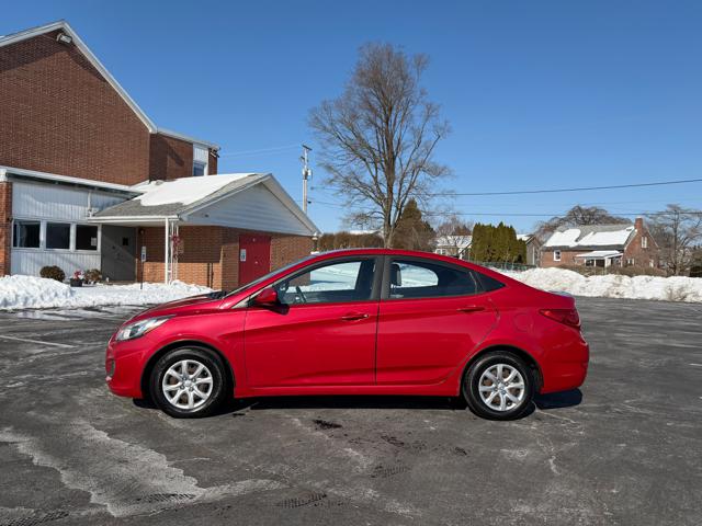 2013 Hyundai Accent GLS 4-Door