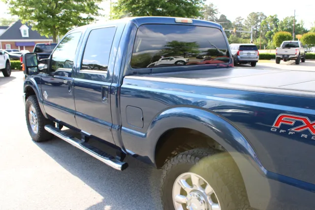 2014 Ford F-250 Super Duty Lariat - Photo 12