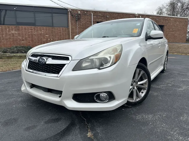2014 Subaru Legacy 2.5i Limited's photo