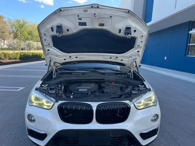 2017 BMW X1 28i - Photo 12