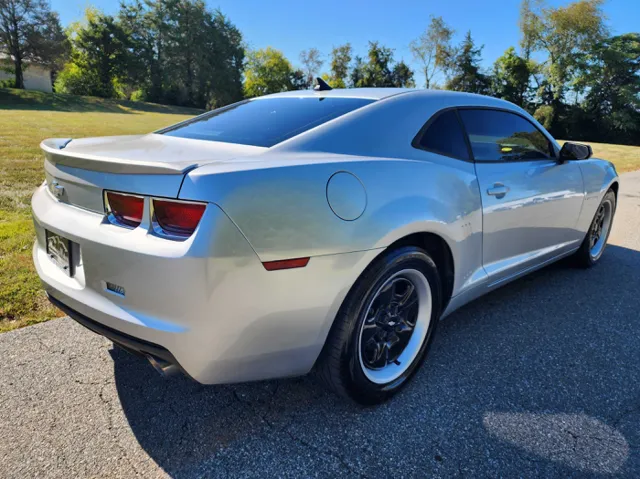 2012 Chevrolet Camaro LS Coupe photo 6