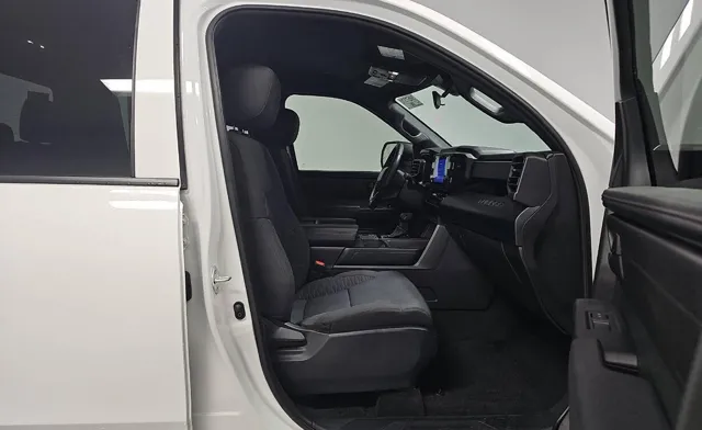 2025 Toyota Tundra SR - Photo 8
