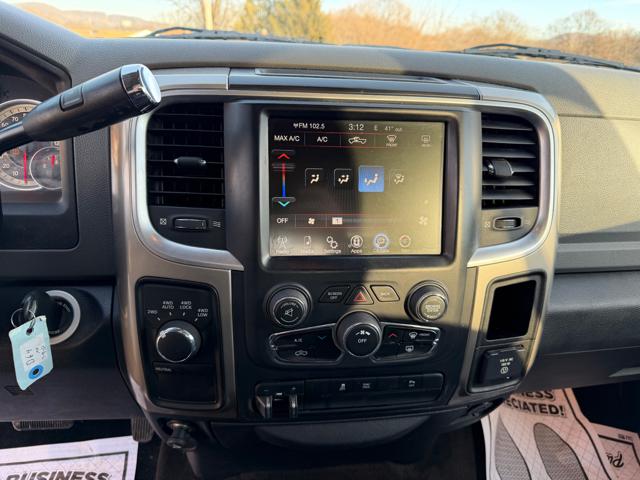 2013 Ram 1500 SLT Crew Cab SWB 4WD