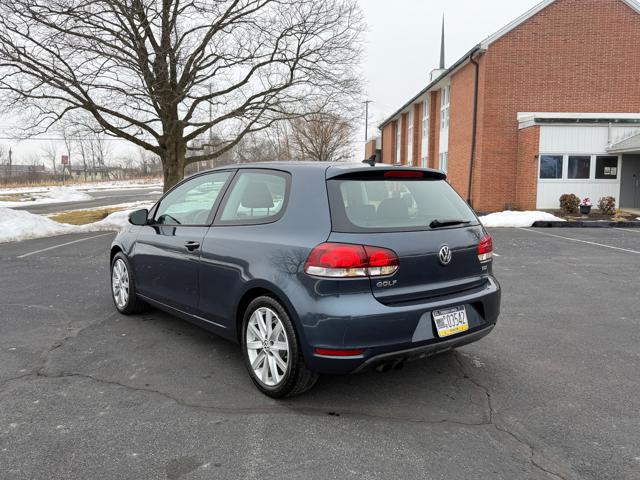 2011 Volkswagen Golf 2.0L 2-Door TDI