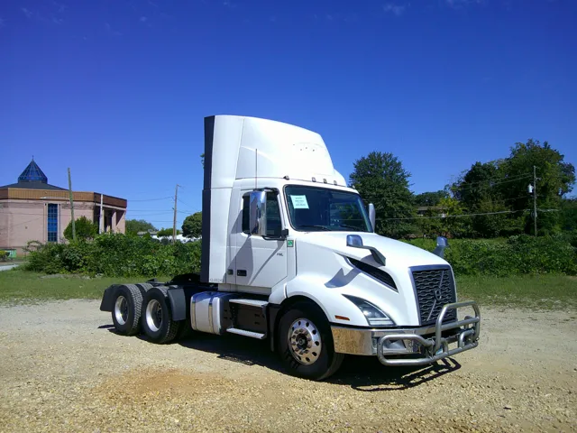 2020 Volvo VN