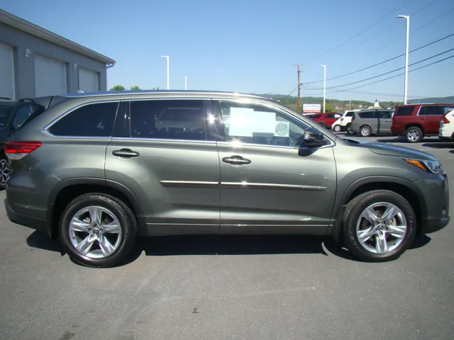 2017 Toyota Highlander Limited 4x4 V6's photo