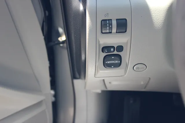 2011 Subaru Forester X Limited - Photo 29