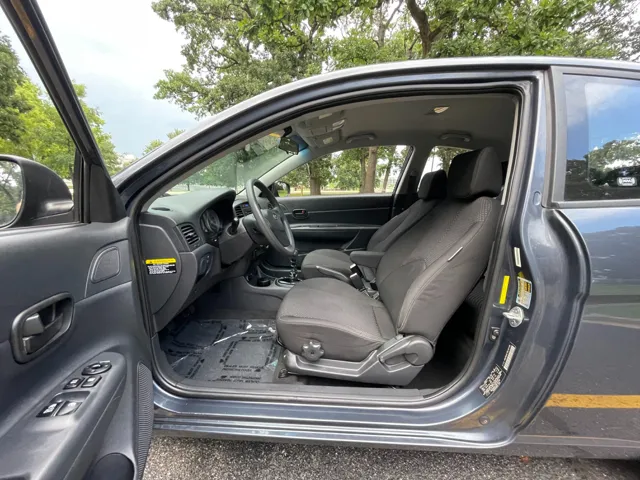 2011 Hyundai Accent GL - Photo 9