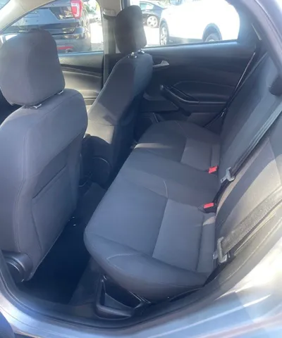 2017 Ford Focus SE photo 8