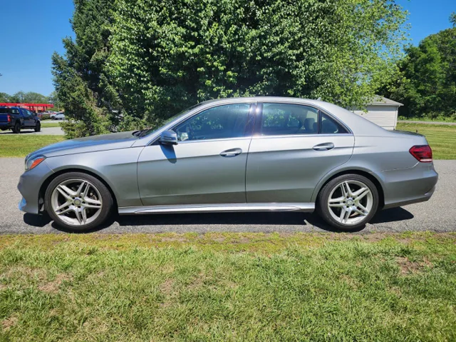 2014 Mercedes-Benz E-Class's photo