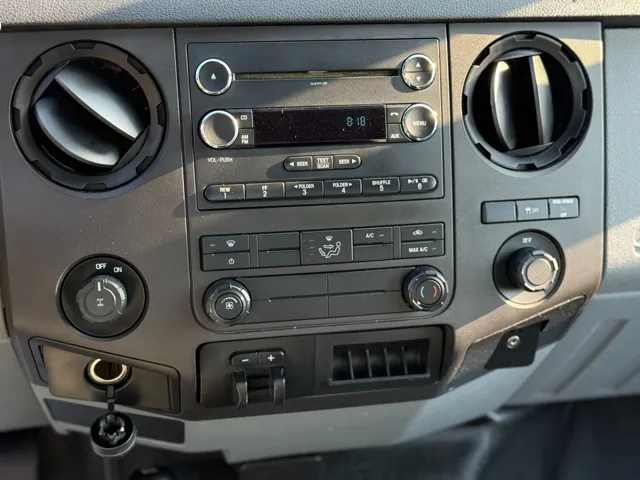 2013 Ford F-350 photo 12