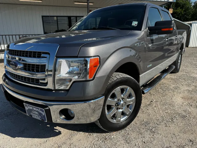 2014 Ford F-150 photo 2