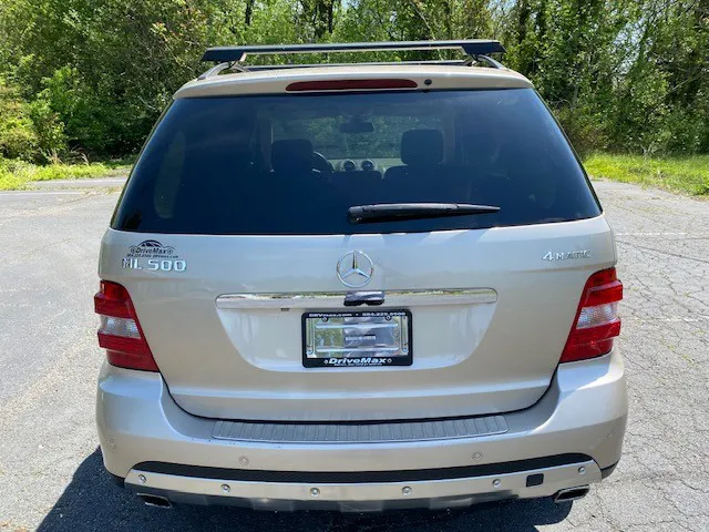 2007 Mercedes Benz ML 500 4MATIC photo 6