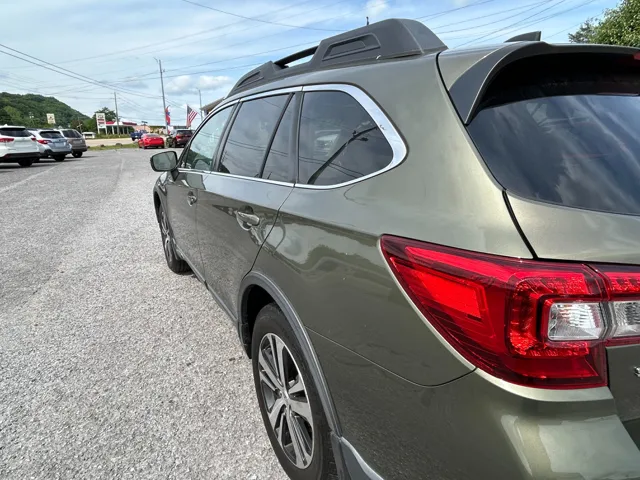 2018 Subaru Outback Limited - Photo 6
