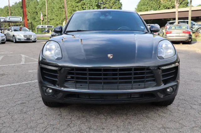 2017 Porsche Macan GTS photo 2