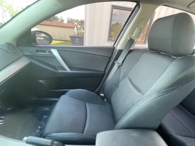 2010 Mazda MAZDA3 s Sport - Photo 25