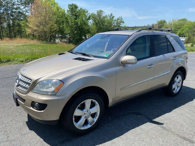 2007 Mercedes Benz ML 500 4MATIC photo 4