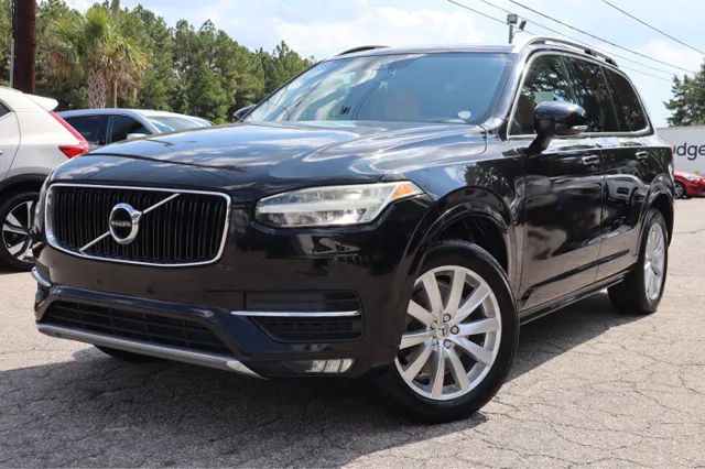 2016 Volvo XC90 Momentum's photo