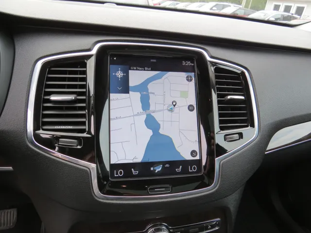 2016 Volvo XC90 Momentum - Photo 26