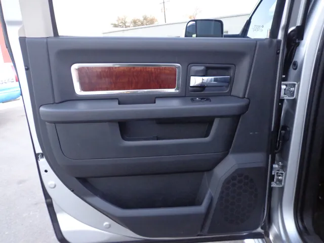 2011 RAM Ram 3500 Pickup Laramie - Photo 10