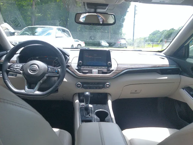 2020 Nissan Altima SL - Photo 12