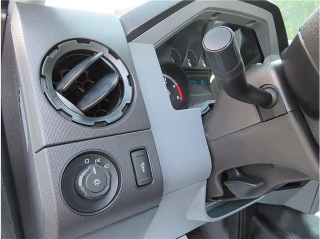 2011 Ford F-450 Super Duty XL - Photo 9