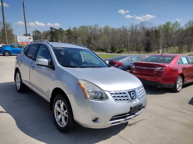 2010 Nissan Rogue SL AWD's photo