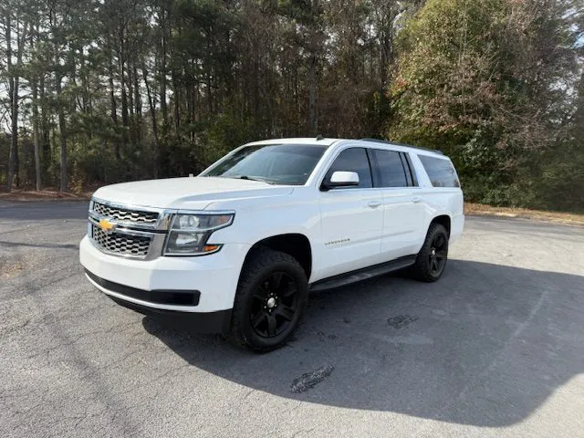 2015 Chevrolet Suburban LT's photo