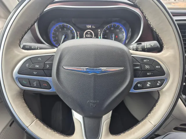 2017 Chrysler Pacifica Limited - Photo 27