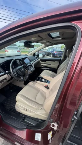 2018 Honda Odyssey Elite - Photo 28