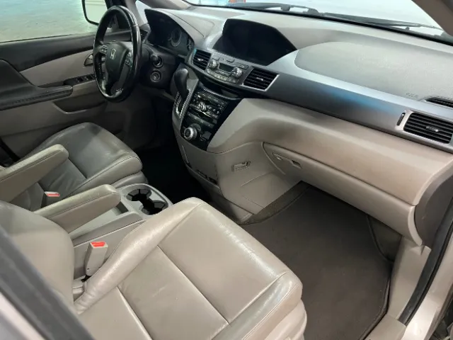 2012 Honda Odyssey EX-L - Photo 12