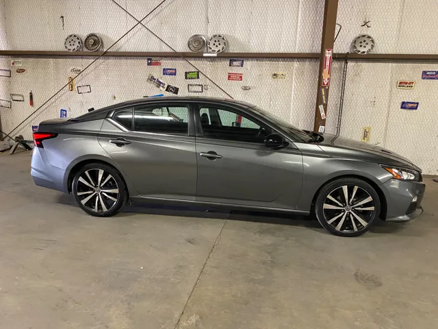 2021 Nissan Altima SR