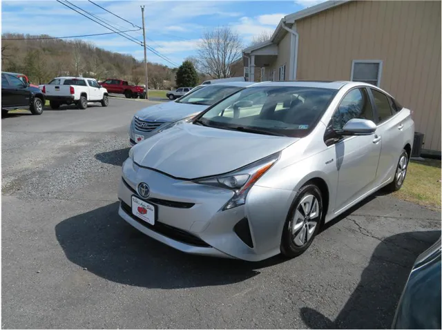 2017 Toyota Prius Three