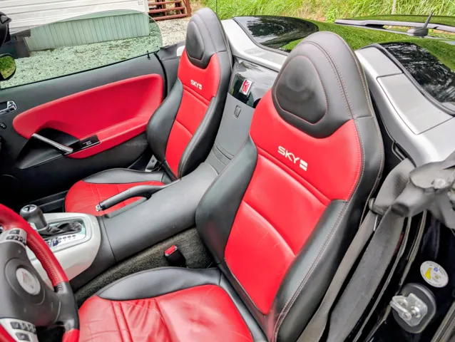 2008 Saturn Sky Turbo Convertible photo 10