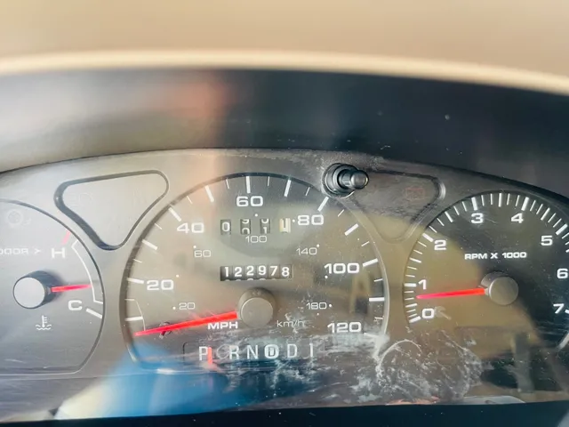 2003 Ford Taurus SES - Photo 13
