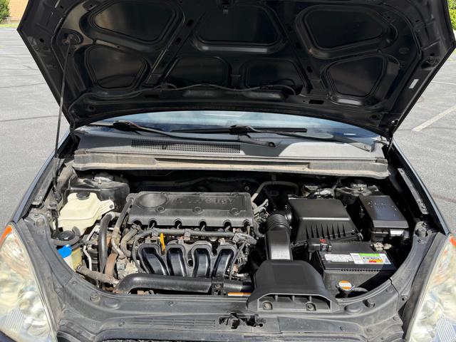 2009 Kia Rondo LX