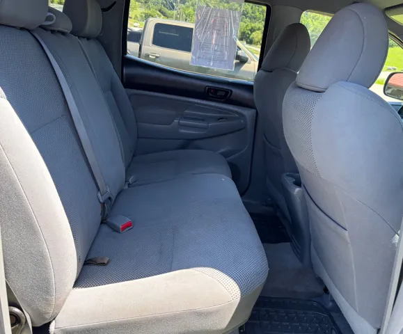 2011 Toyota Tacoma Base - Photo 9