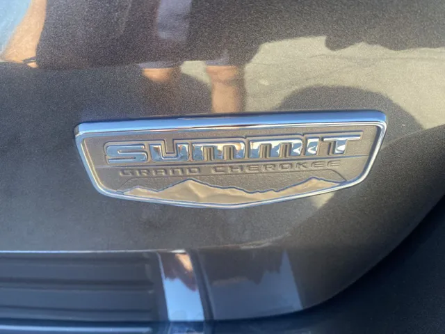 2020 Jeep Grand Cherokee Summit - Photo 5